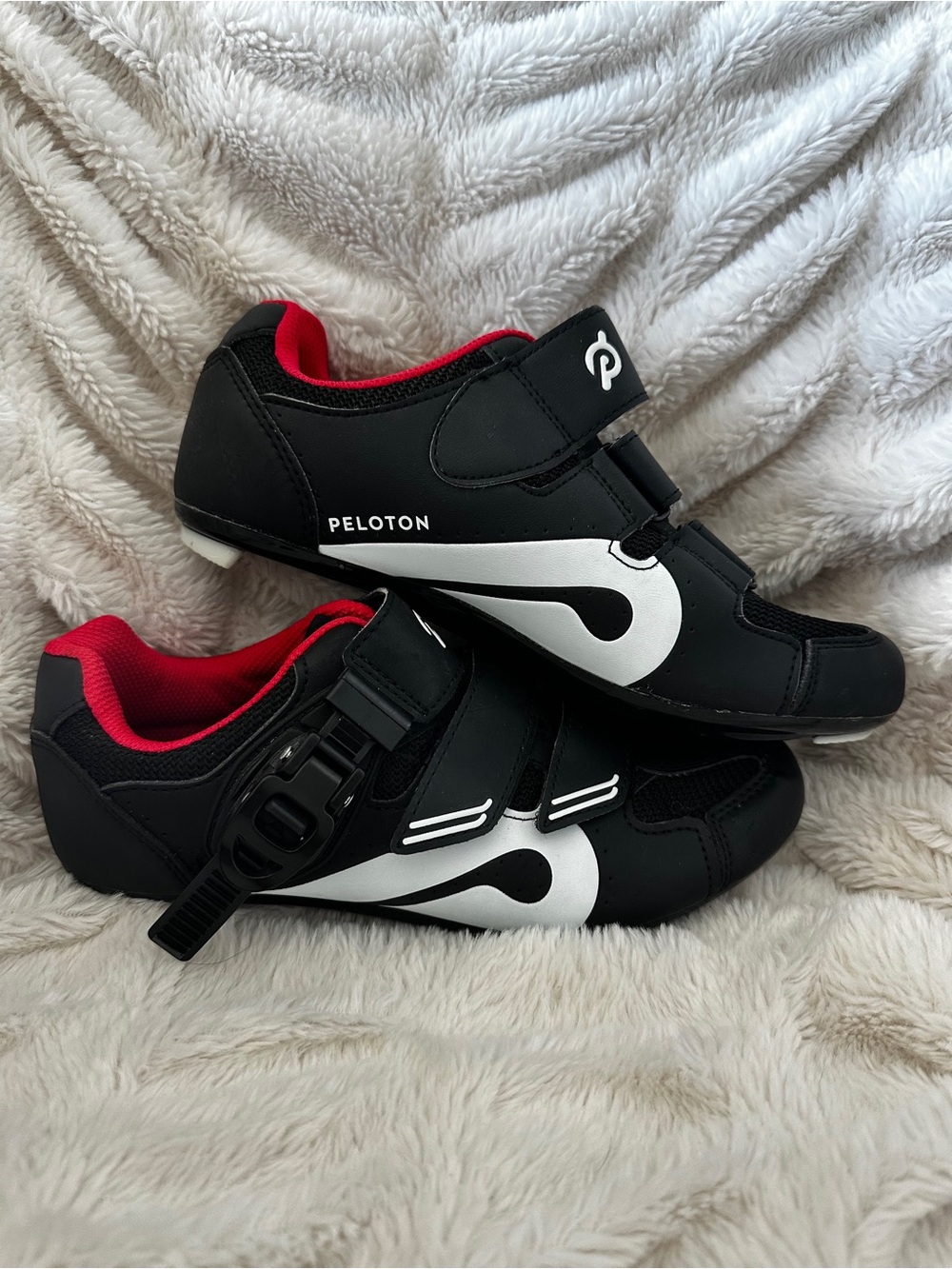 Peloton Black and White Cycling Shoes, size 37 - Picture 2 of 6